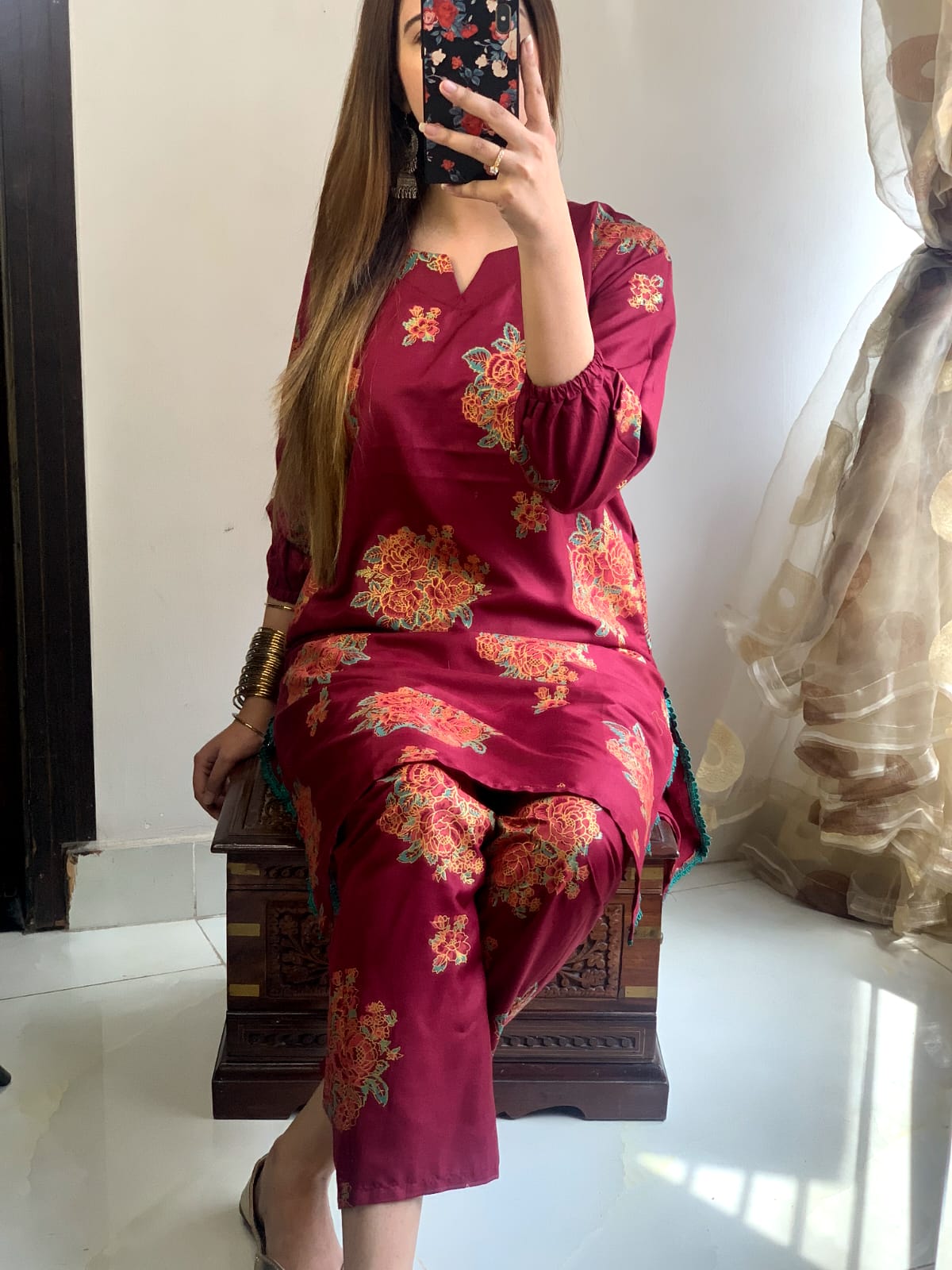 Gulaab Design 2 PC Premium Linen (Stitched)